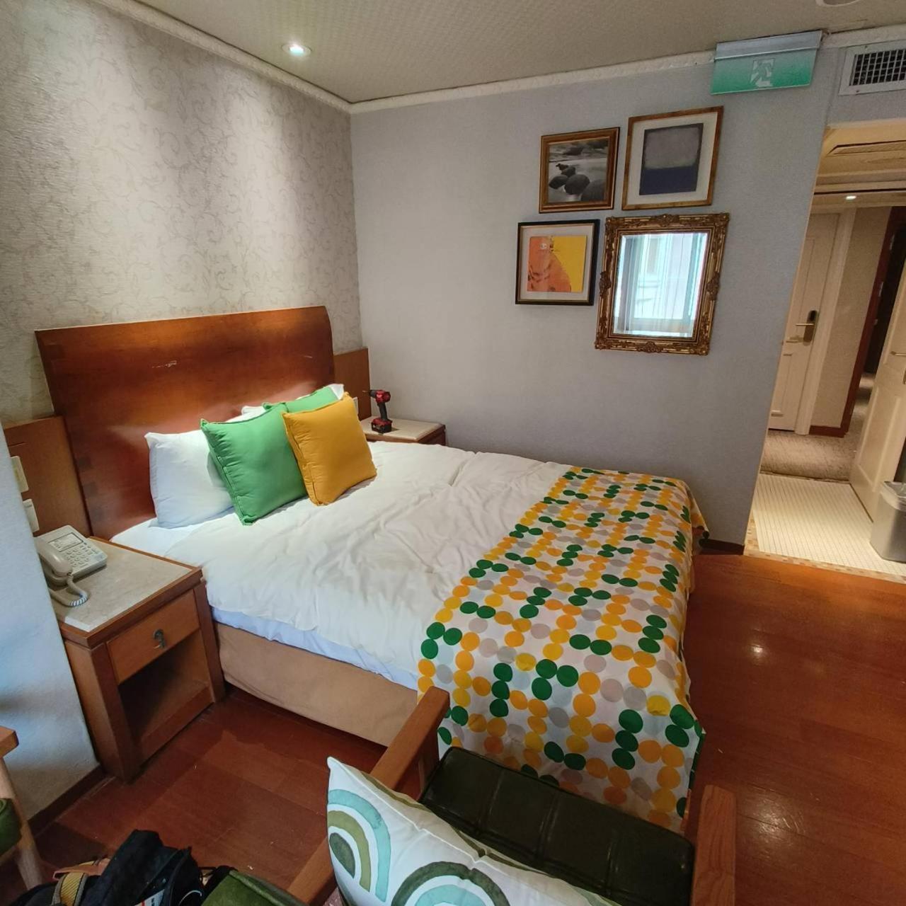 Erin Hotel Taipei Exterior photo