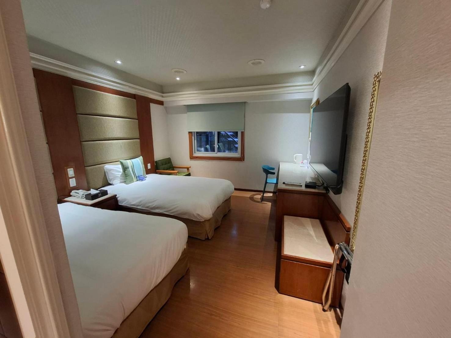Erin Hotel Taipei Exterior photo