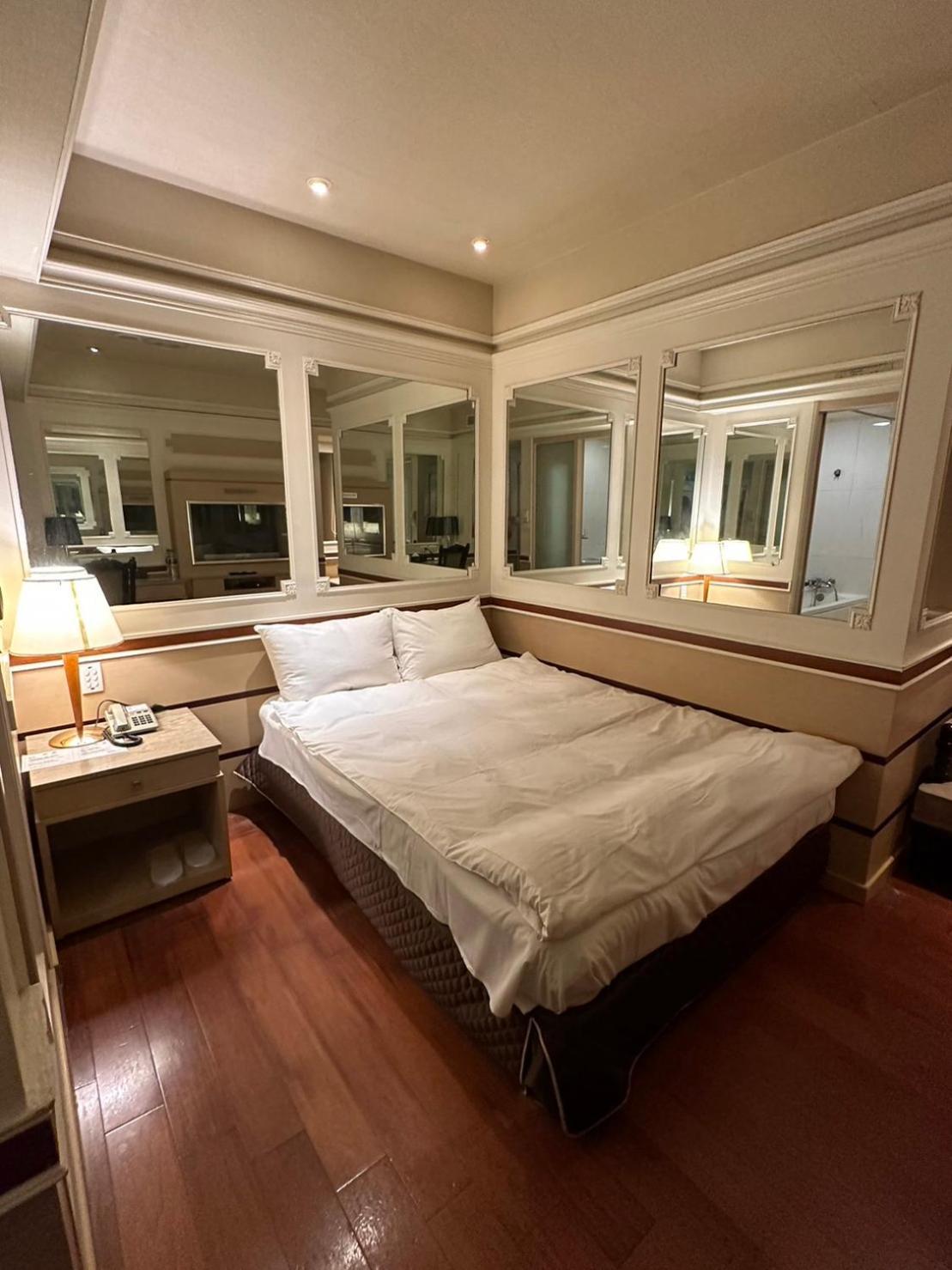 Erin Hotel Taipei Exterior photo